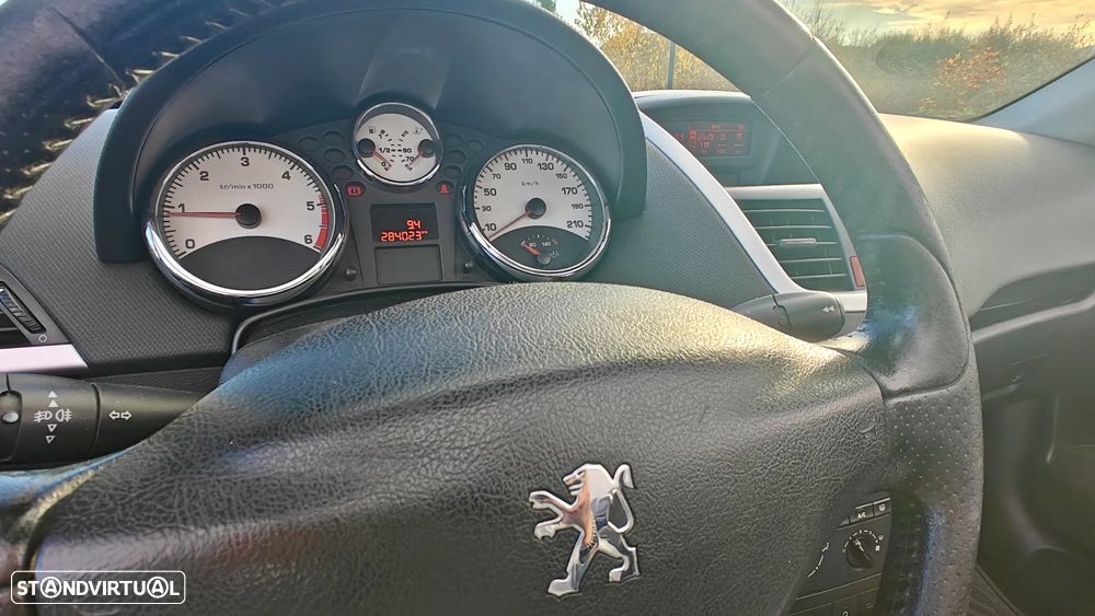 Peugeot 207 CC 1.6 HDi FAP Sport - 14