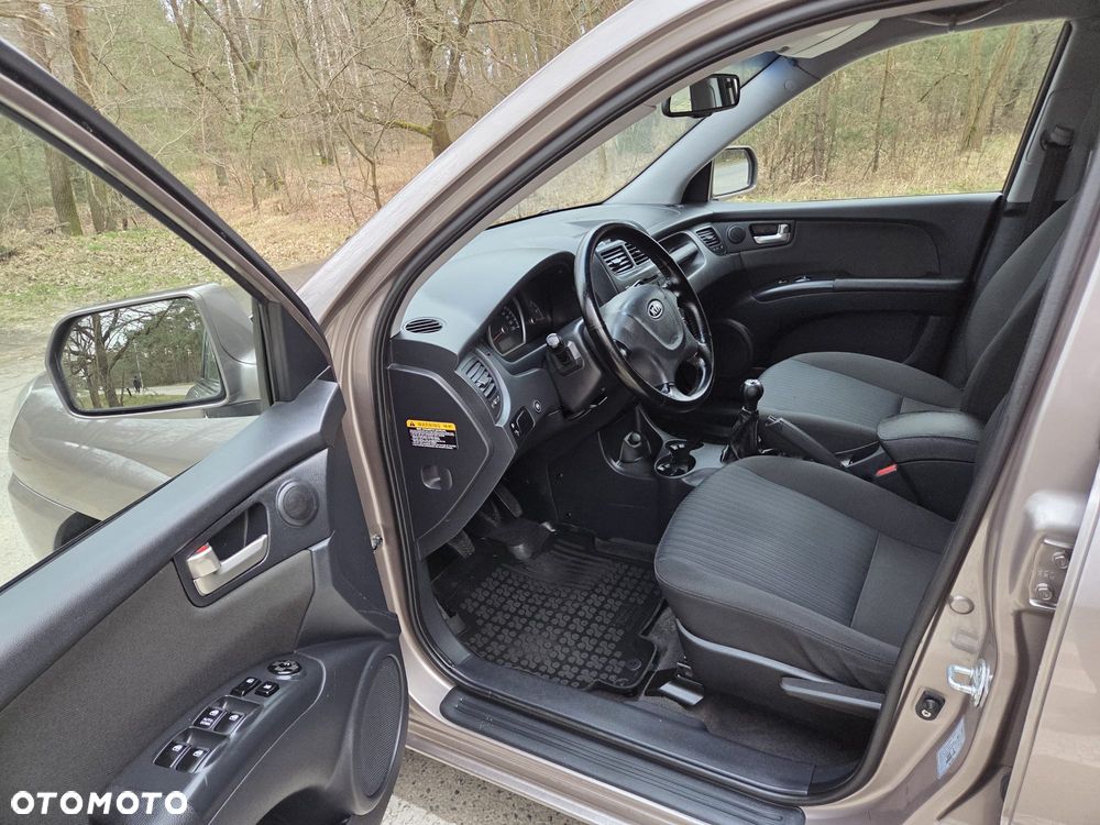 Kia Sportage 2.0 Tour 2WD - 8