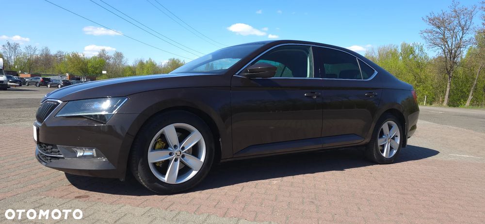 Skoda Superb 2.0 TSI Sportline DSG - 21
