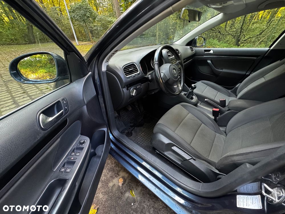 Volkswagen Golf Variant - 17