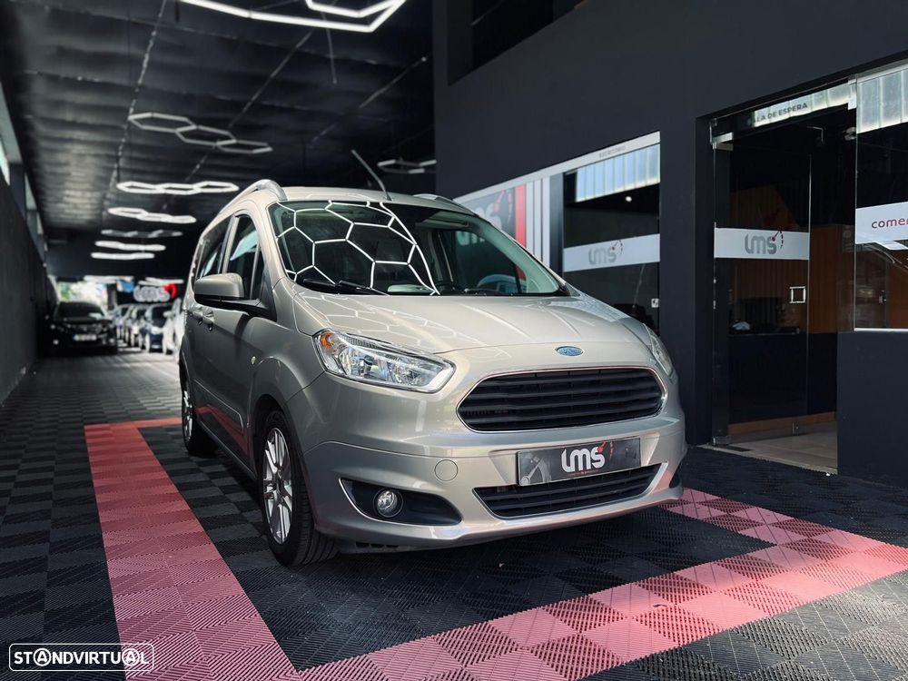 Ford Tourneo Courier 1.0 EcoBoost Titanium - 6