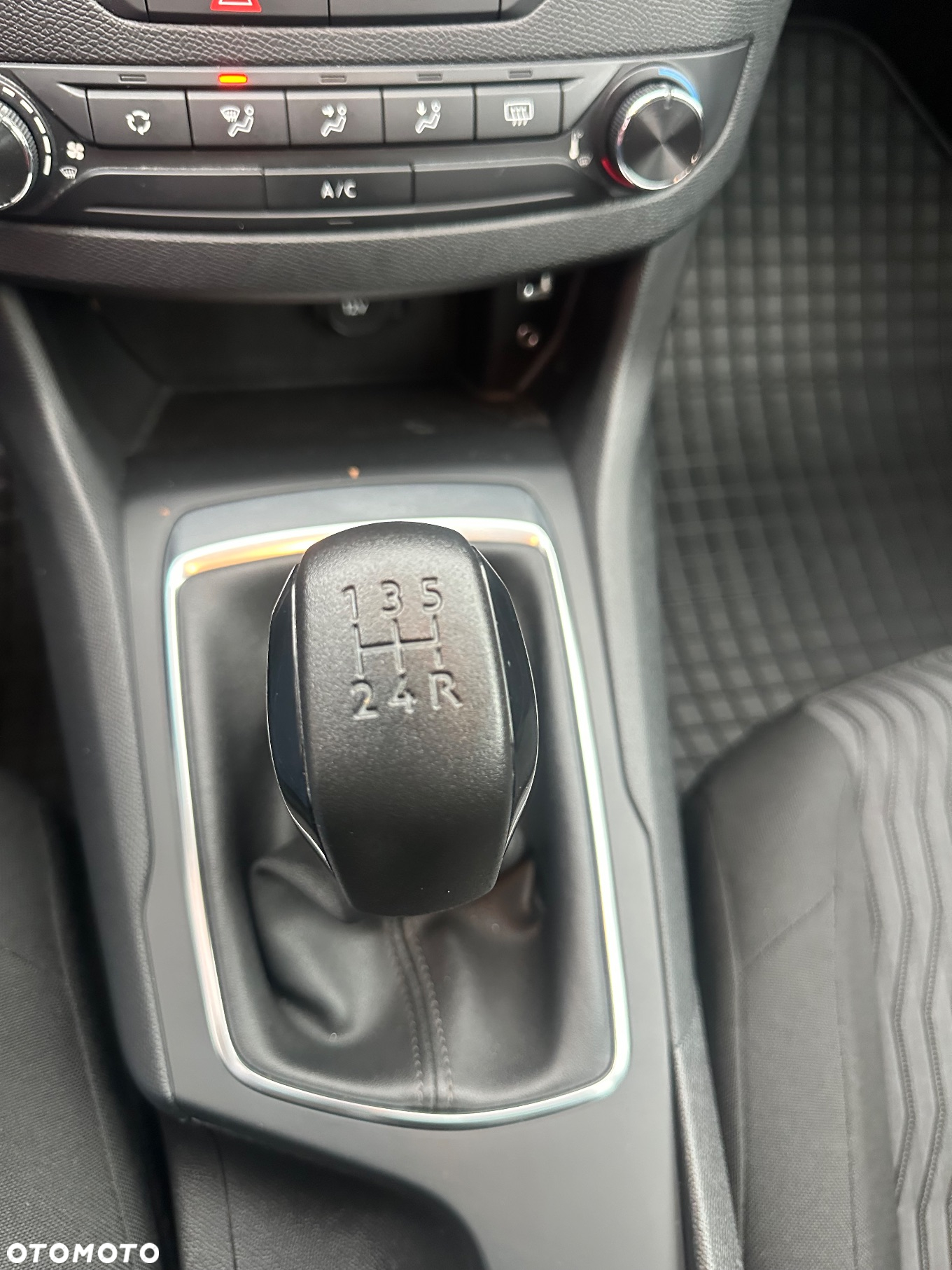 Peugeot 308 - 19