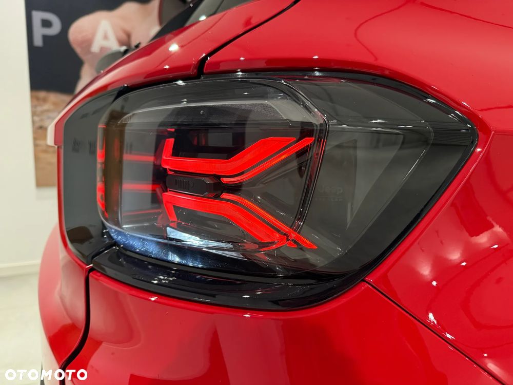 Jeep Avenger ver-1-2-t3-mhev-summit-fwd-edct6 - 21