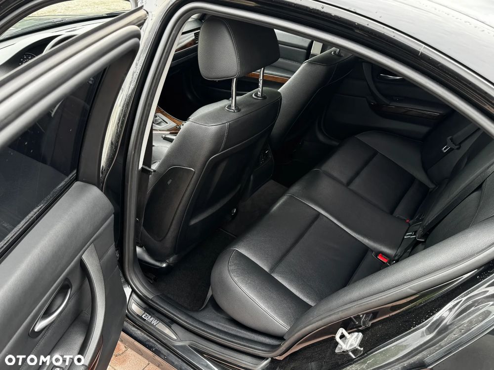 BMW Seria 3 335d - 15