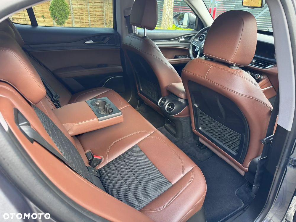 Alfa Romeo Stelvio 2.2 JTDM - 22