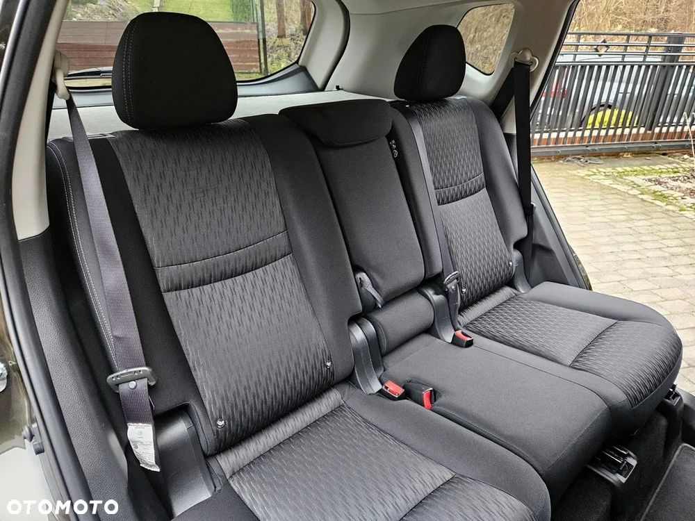 Nissan X-Trail 1.6 DIG-T N-Connecta 2WD - 23