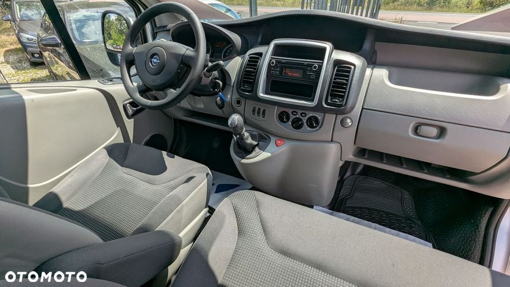 Opel Vivaro - 20