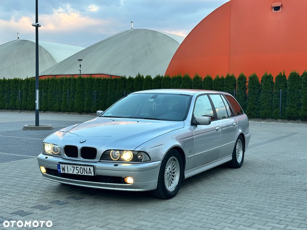 BMW Seria 5 520i - 2