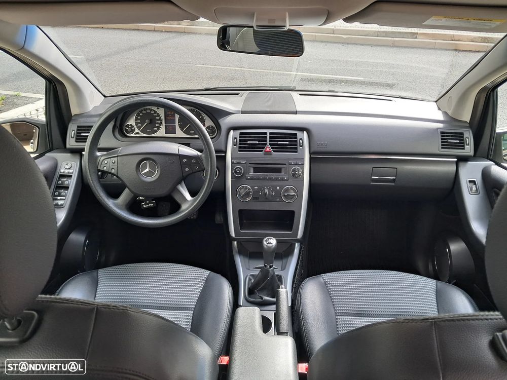 Mercedes-Benz B 150 - 30