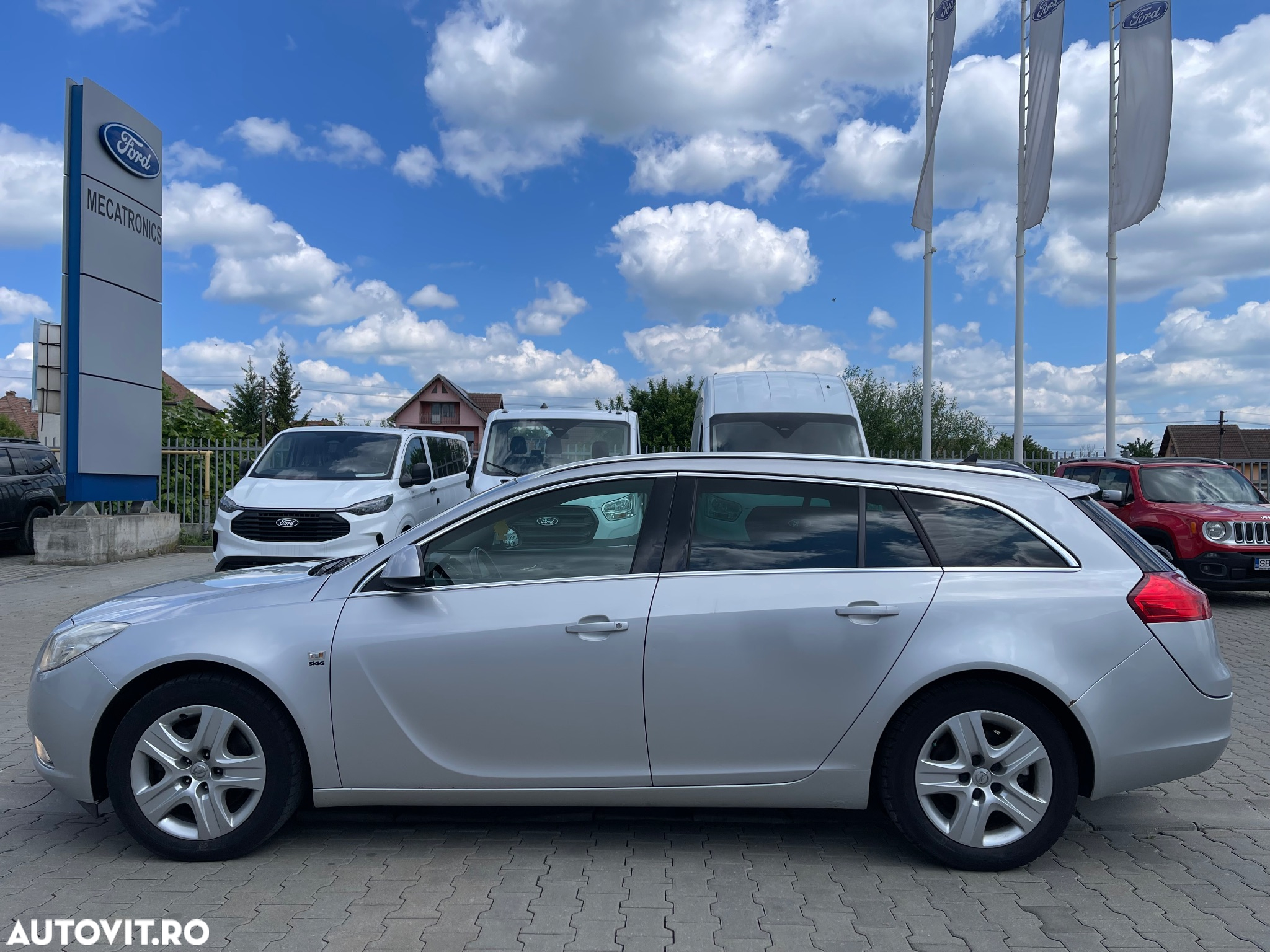 Opel Insignia 2.0 CDTI Sports Tourer - 2