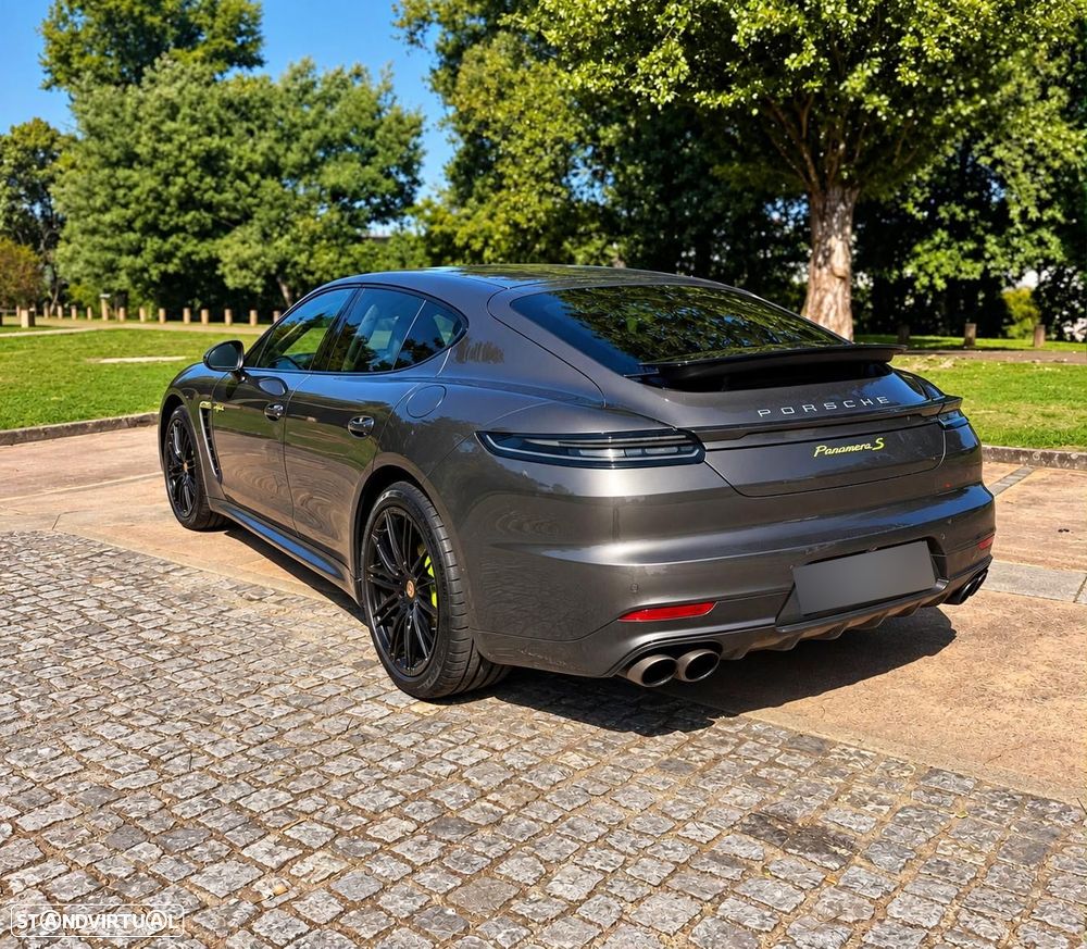Porsche Panamera - 7