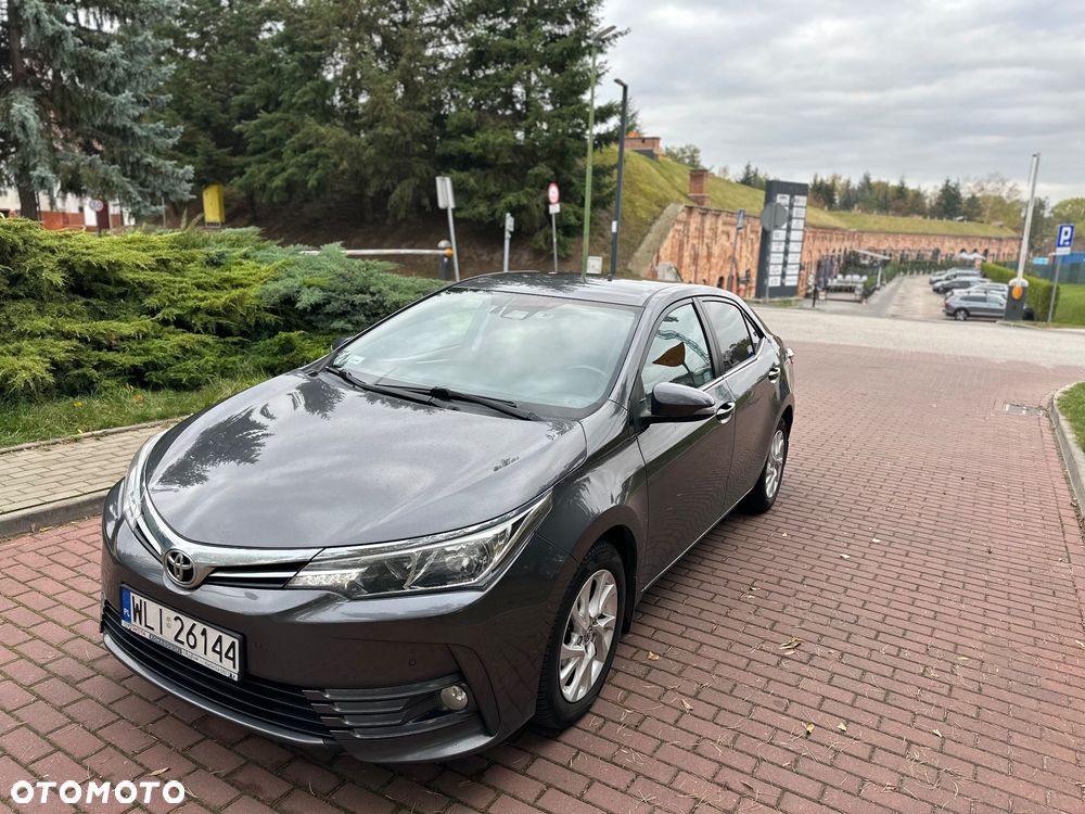 Toyota Corolla 1.6 Comfort - 16
