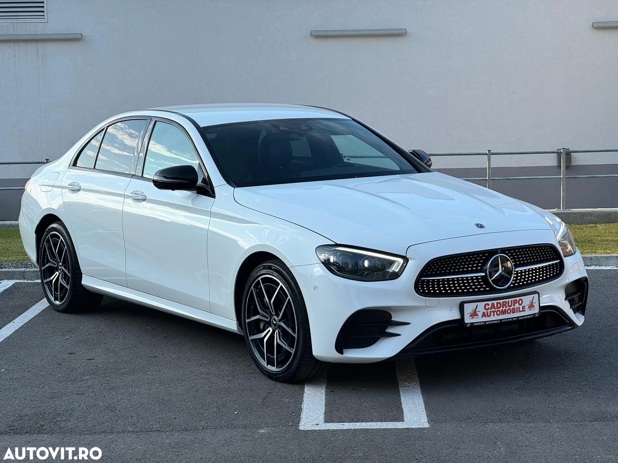 Mercedes-Benz E 300 de 9G-TRONIC AMG Line - 6