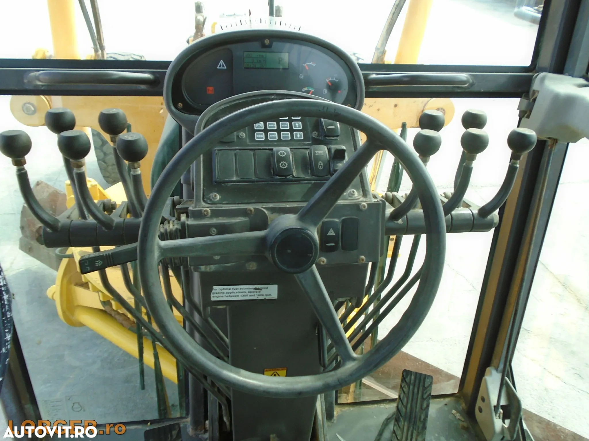 Volvo G990 - 11