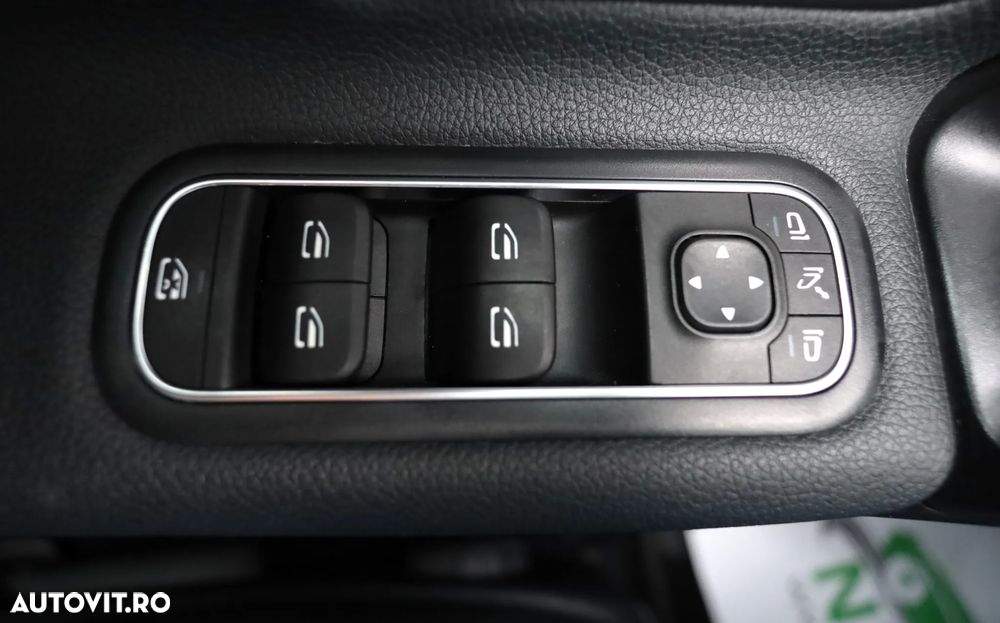 Mercedes-Benz A - 23