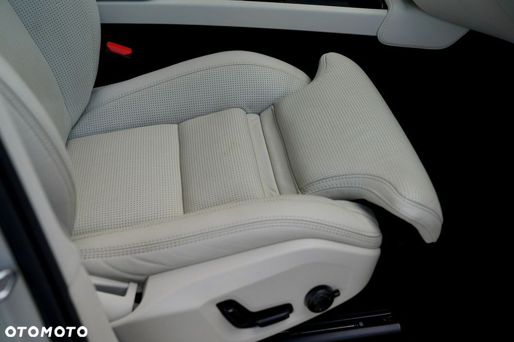 Volvo XC 90 - 28