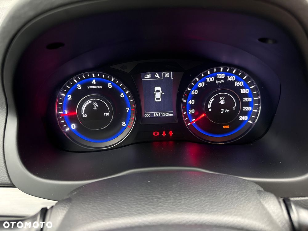 Hyundai i40 Kombi blue 1.6 Trend - 18