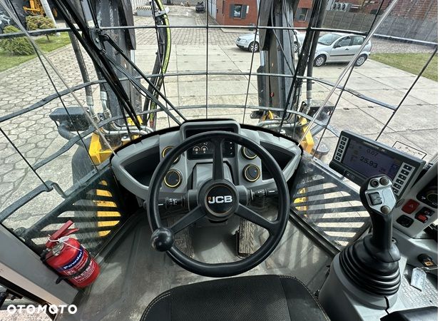 JCB 437 S5 WasteMaster - 19