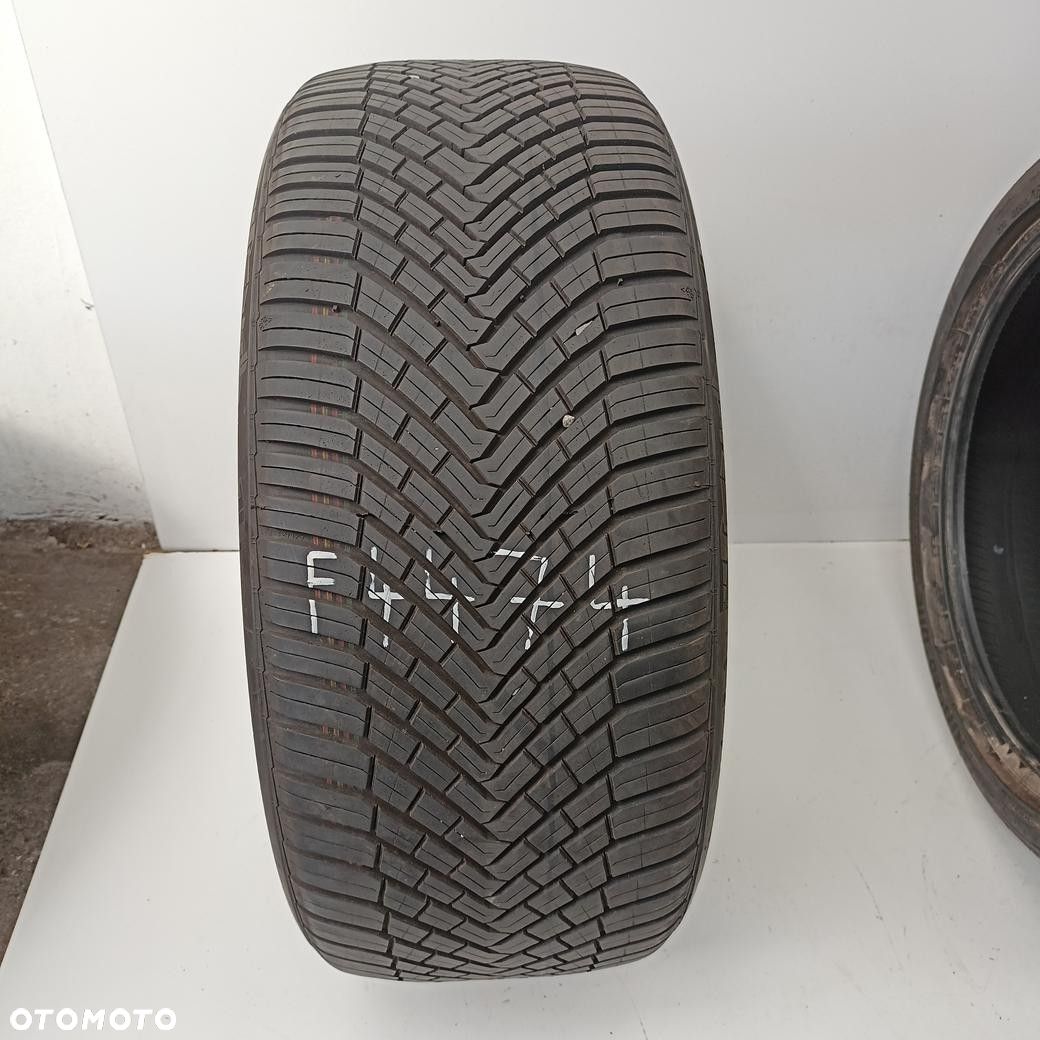 Opona 255/40/20 Continental AllSeason Contact (F4474) - 1