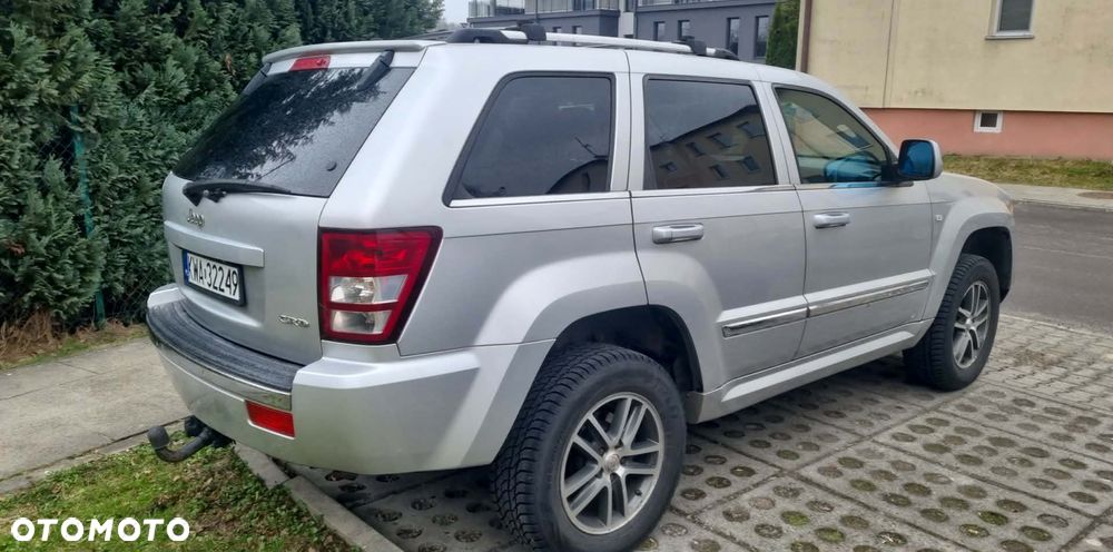 Jeep Grand Cherokee - 4