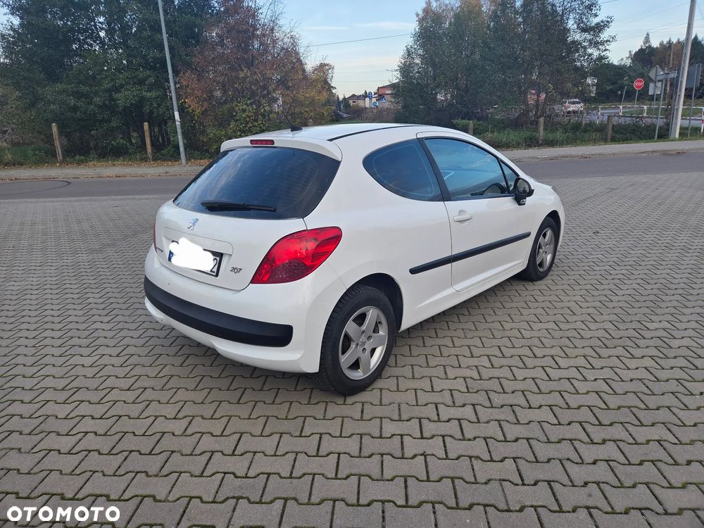 Peugeot 207 1.4 16V Trendy - 2