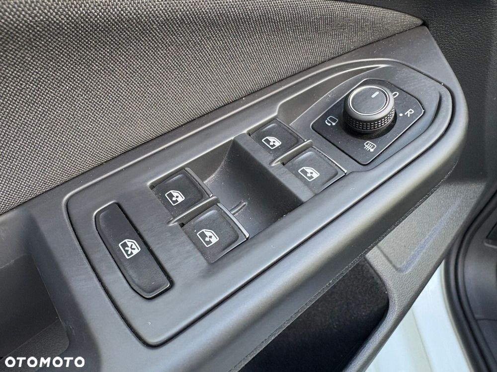 Volkswagen Golf - 20
