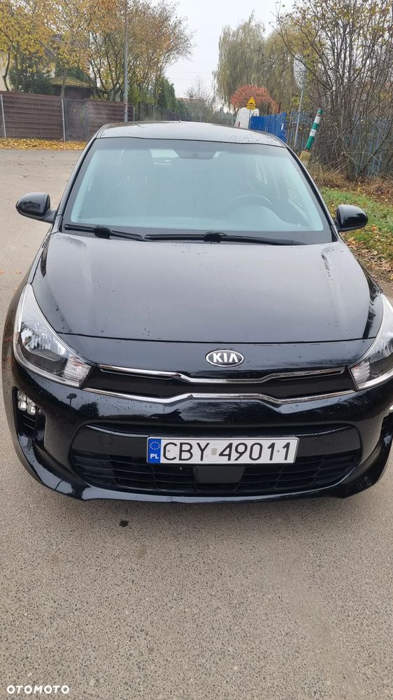 Kia Rio - 4
