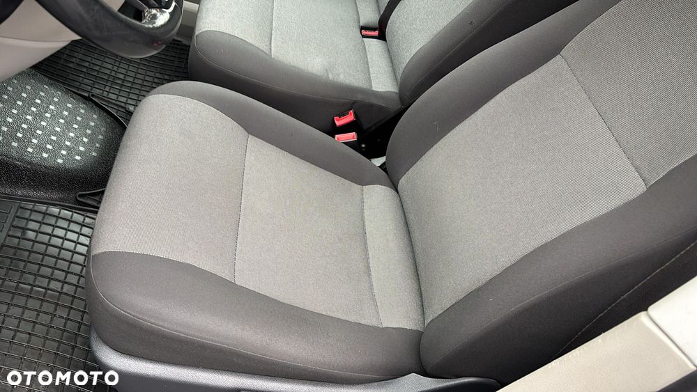 Volkswagen Transporter Kombi L1H1 DSG - 18