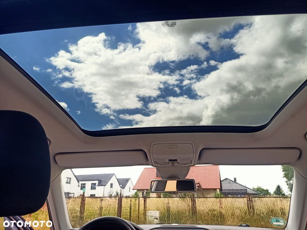 Volkswagen Tiguan 2.0 TDI DPF 4Motion BlueMotion Technology DSG Cup Sport & Style - 14