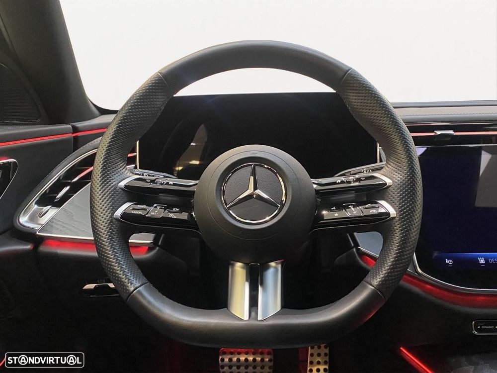 Mercedes-Benz E 300 - 10