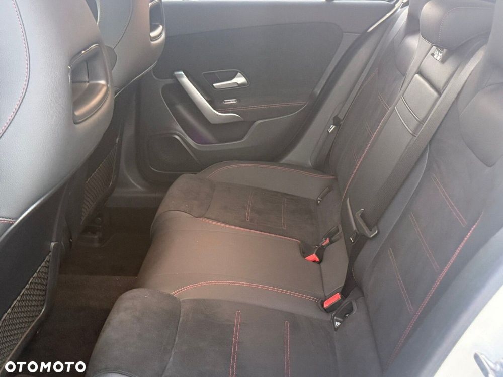 Mercedes-Benz Klasa A 200 AMG Line 7G-DCT - 18