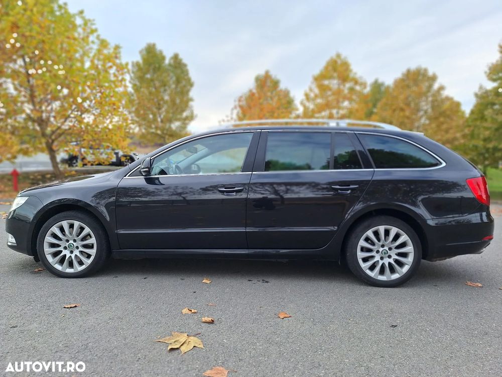Skoda Superb 2.0 TDI DSG Ambition - 4