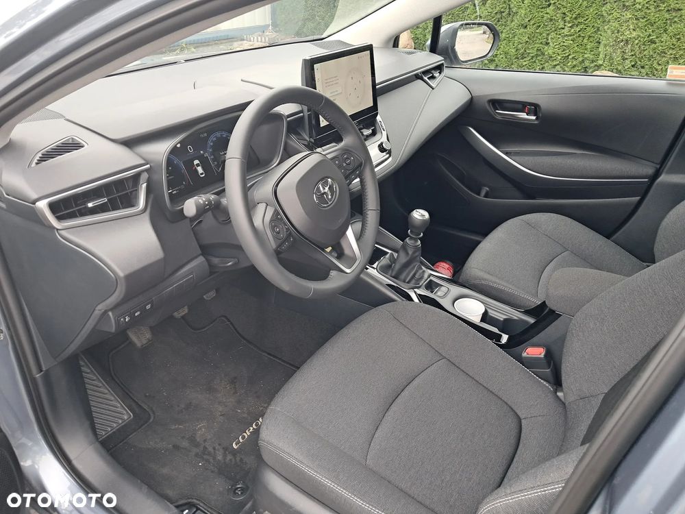 Toyota Corolla - 18