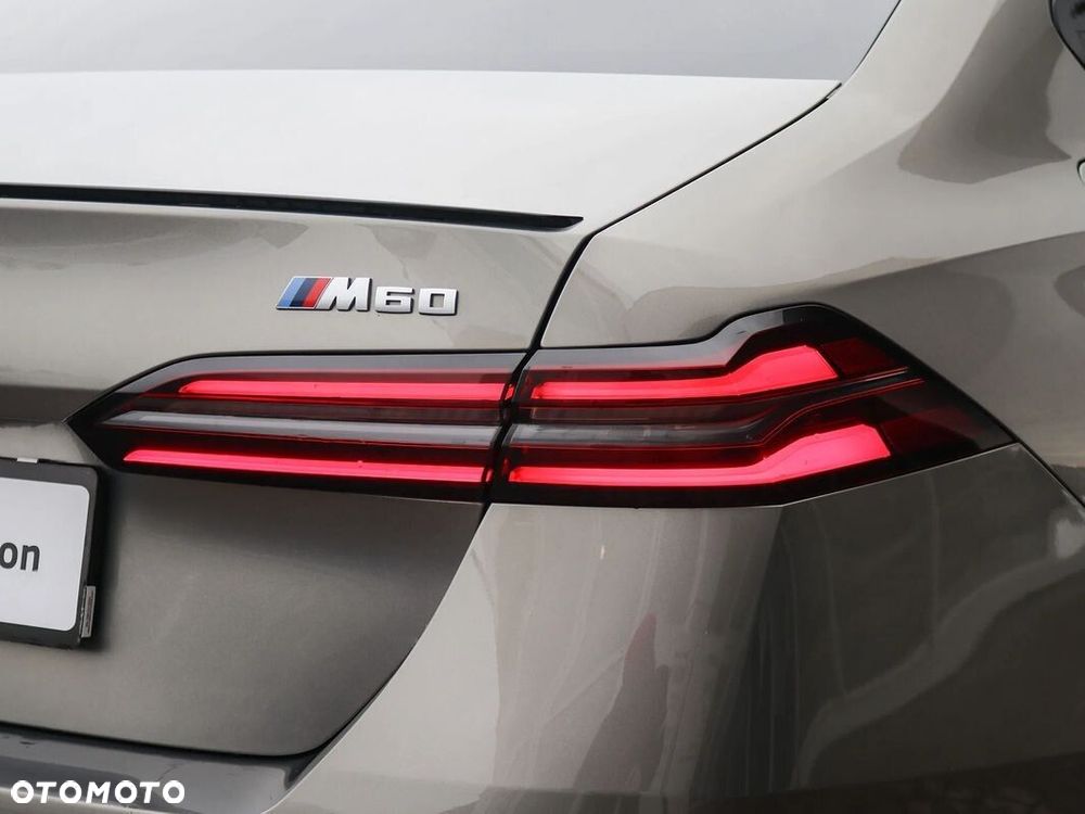 BMW i5 83.9kWh M60 xDrive - 10