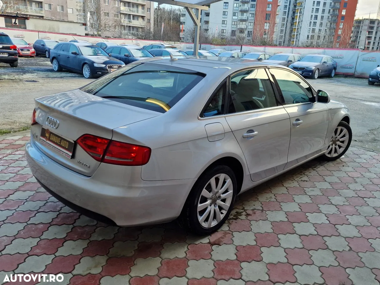 Audi A4 2.0 TDI B8 - 12