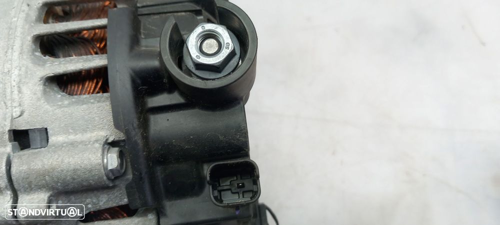 Alternador OPEL Corsa F - 4