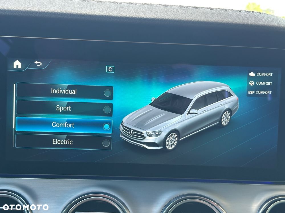 Mercedes-Benz Klasa E 300 de 4Matic 9G-TRONIC AMG Line - 40