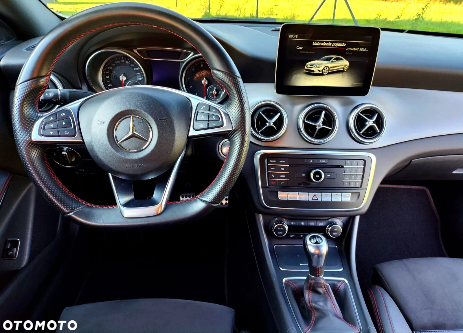 Mercedes-Benz CLA 180 AMG Line - 19