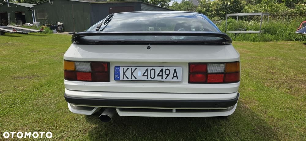 Porsche 944 - 9