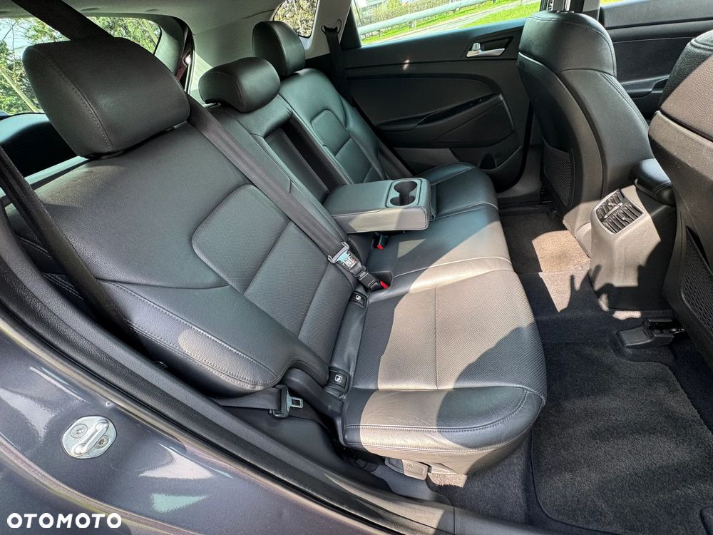 Hyundai Tucson blue 1.7 CRDi 2WD DCT Premium - 33