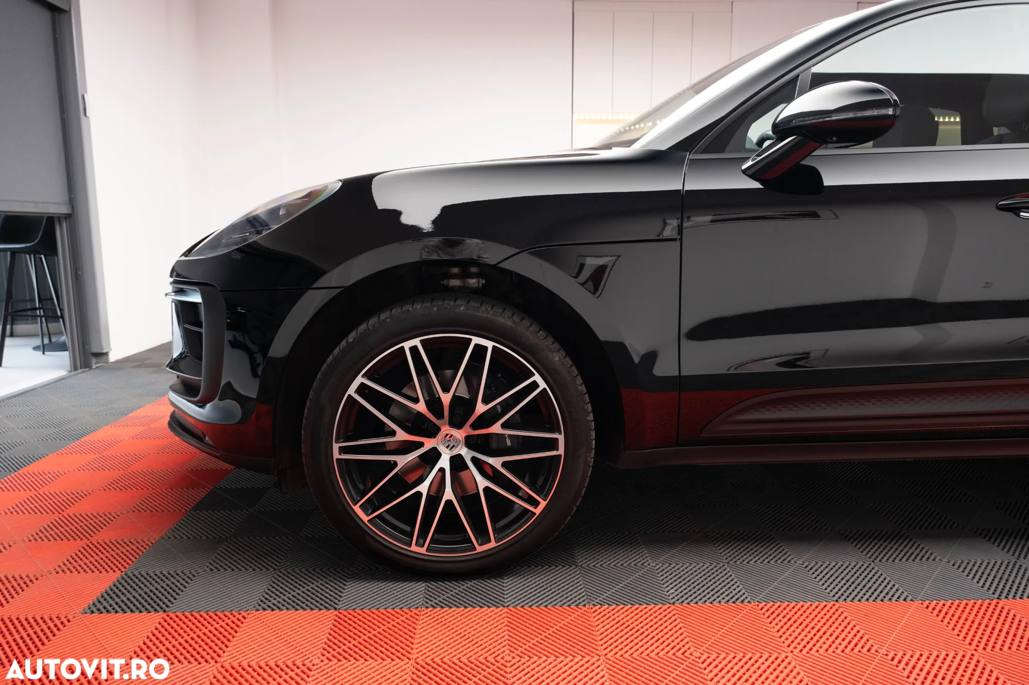 Porsche Macan T - 9