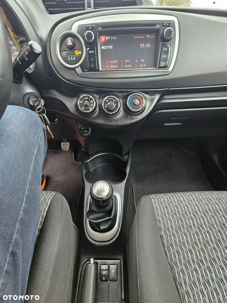 Toyota Yaris - 31