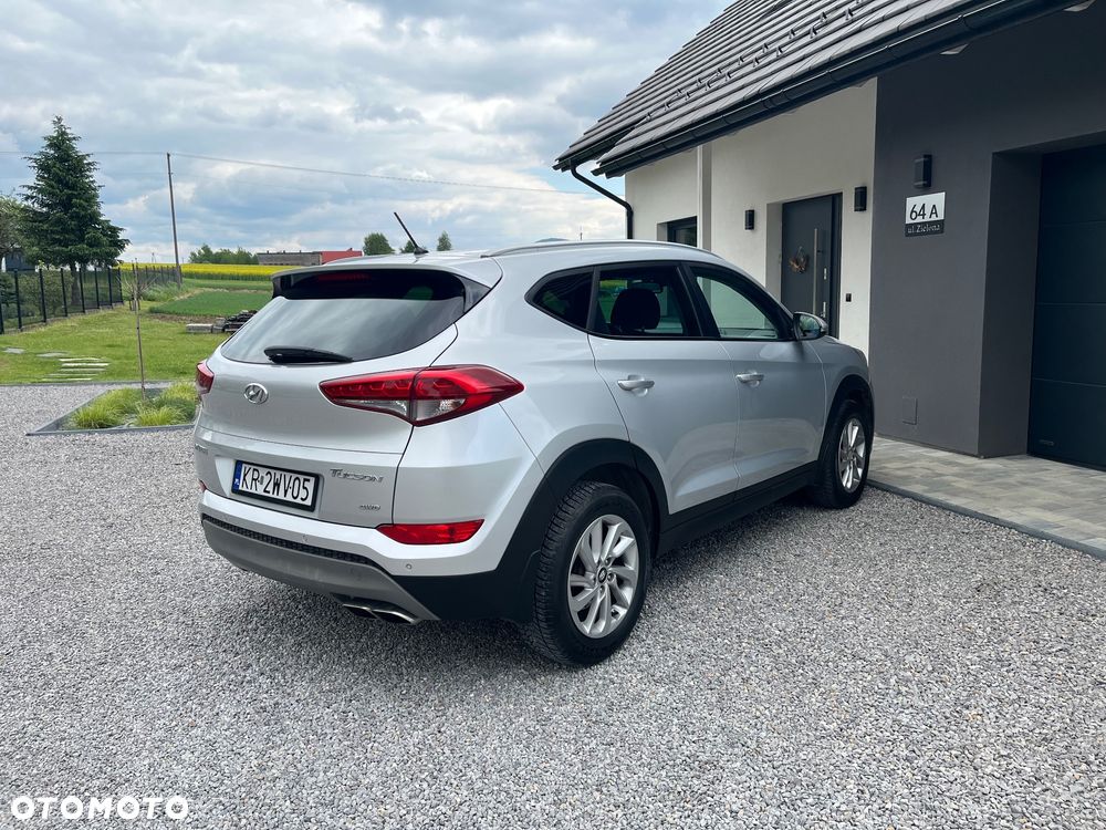 Hyundai Tucson 2.0 CRDI Comfort 4WD - 14