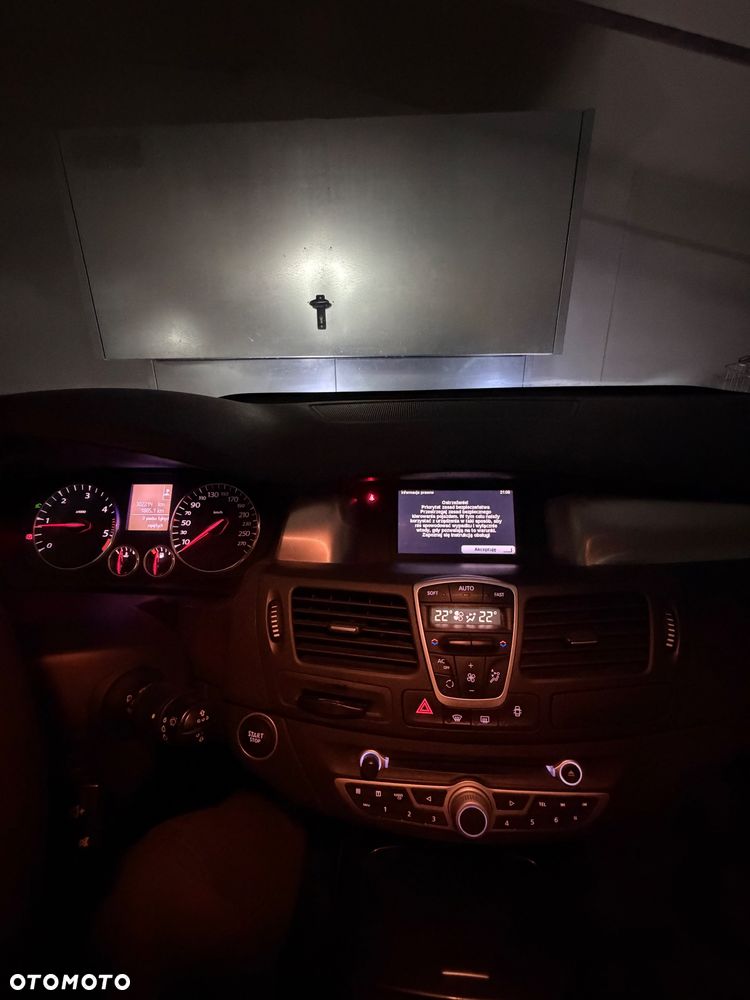 Renault Laguna dCi 150 FAP Night and Day - 20