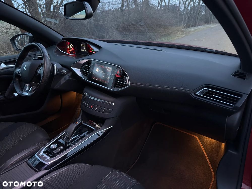 Peugeot 308 BlueHDi 130 EAT8 Stop & Start GT - 25
