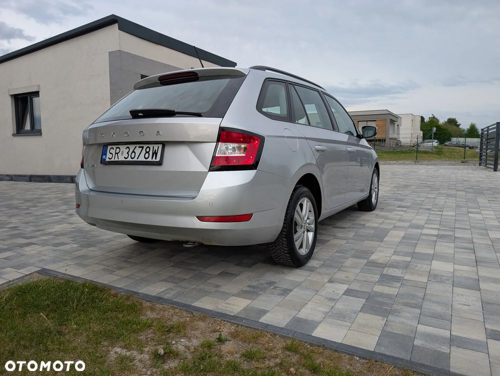 Skoda Fabia 1.0 TSI Ambition - 8