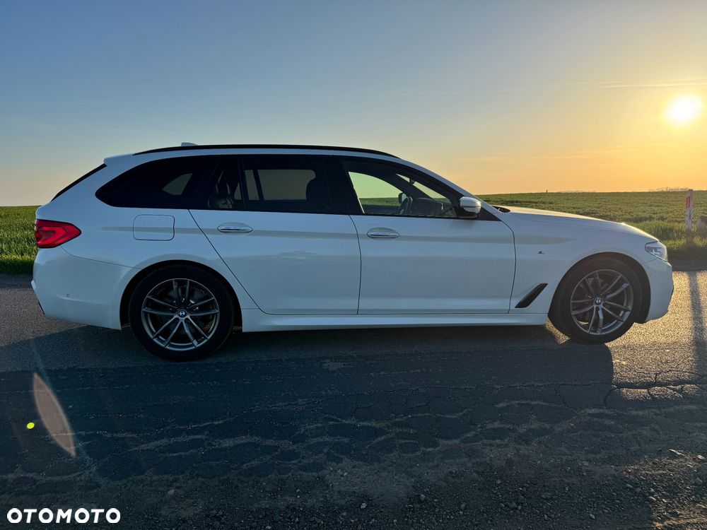 BMW Seria 5 520d xDrive M Sport sport - 17
