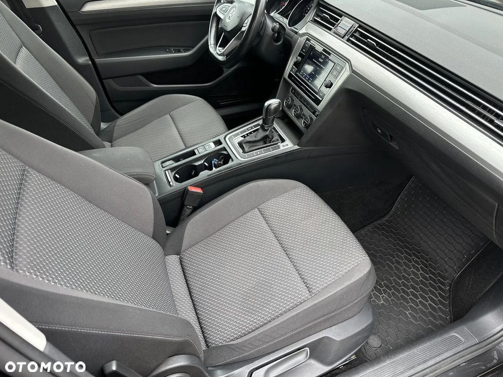 Volkswagen Passat 1.5 TSI EVO Essence DSG - 24