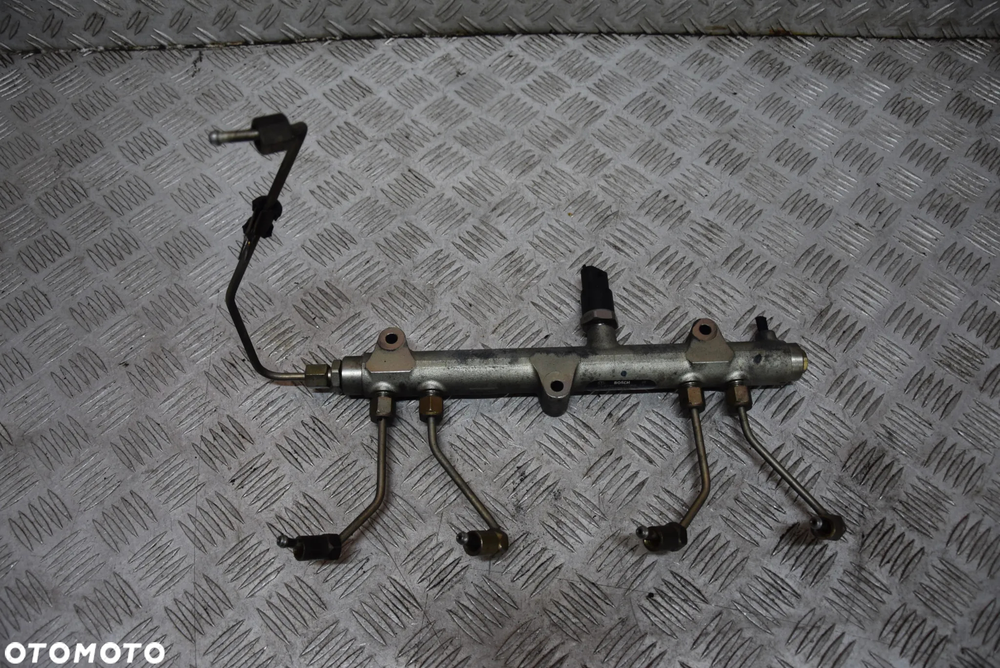 JEEP CHEROKEE KJ 2.5 CRD LISTWA WTRYSKOWA 0445214023 - 2