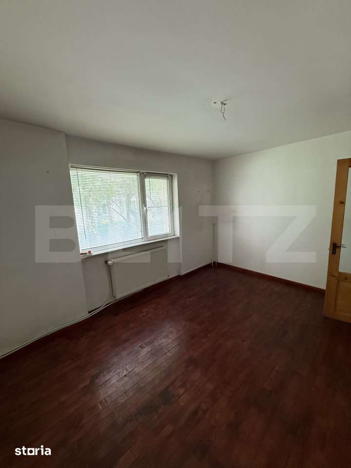 Apartament cu 3 camere, decomandat, zona George Enescu — fotografia 3